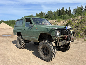 Nissan Patrol 3.3 diisel (4 foto / 8)