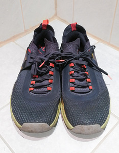 Under Armour Tribase Reign 4 Pro Amp spordijalanõud nr 42 (2 foto / 4)