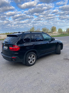 BMW X5 2009 (3 foto / 9)