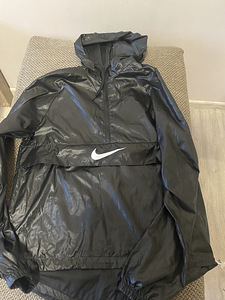 Nike jope, S, suurepärases seisukorras (1 foto / 2)