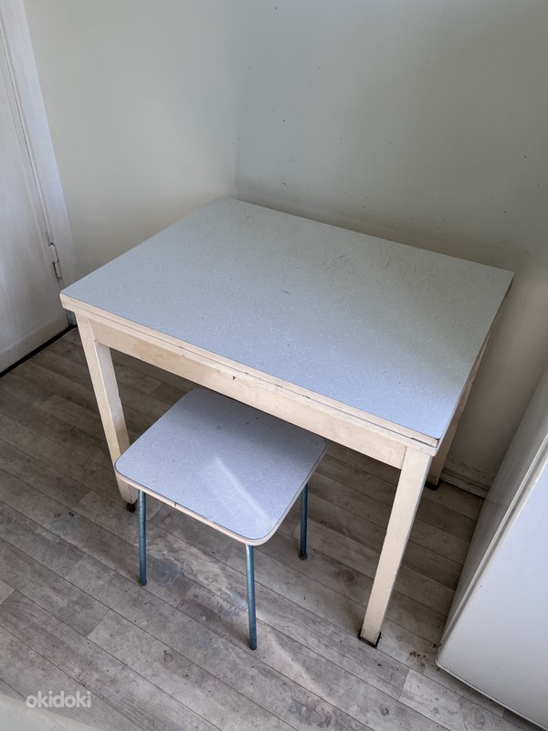 Обеденный стол со стулом 60x80 - Tallinn, Столы – okidoki