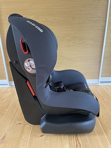 Maxicosi Priori SPS turvatool 9-18kg (4 foto / 5)