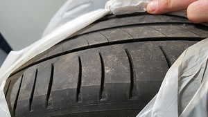 Michelin шины 225/55 R18 (2 фото из 3)