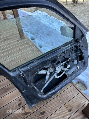 Передние двери седана E36 (фото #3)
