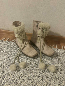 Müüa naiste uued talve saapad suurus 39 (1 foto / 4)
