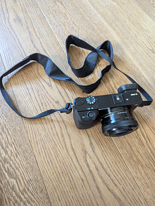 Sony a6000 + objektiiv 16-50mm 3.5-5.6 + Manfrotto kott (2 foto / 3)