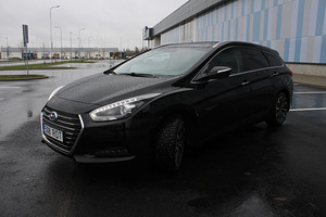 Hyundai I40 WAGON Limited edition 1.7CRDi 2015a. (3 foto / 9)