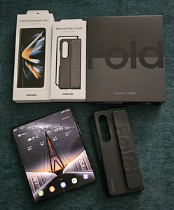 Samsung Galaxy Fold 4 512Gb (1 foto / 4)