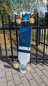 Longboard Canadiens NKD 39'' (1 foto / 3)
