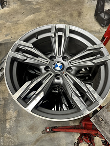BMW F10 19” Veljed (1 foto / 3)