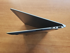Samsung NP900X3C-A03SE Ultrabook (7 foto / 7)