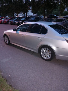 BMW 525i (2 фото из 10)