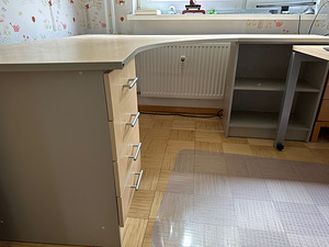 Kirjutuslaud (1 foto / 2)