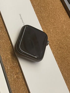 Apple Watch 4 Nike+ GPS 44mm + Sport Loop (1 foto / 3)