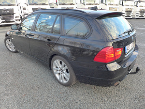 BMW 318D (8 foto / 8)