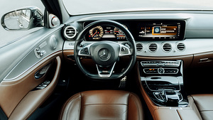 Mercedes benz e350 amg edition (8 foto / 12)