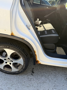 Volkswagen Tiguan 2.0 TDI 2008 (9 foto / 15)