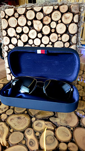Tommy hilfiger prillid, päikse prillid (1 foto / 5)