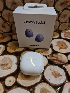 Samsung Galaxy Buds 2, Lavendel, Lilla (2 foto / 2)