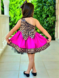 Laste punane kleid (2 foto / 2)