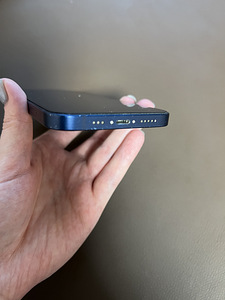 iPhone 12 64 ГБ (5 фото из 7)