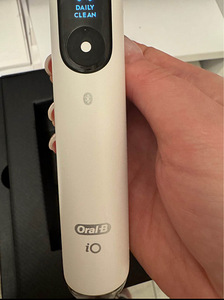 Oral b IO Series 9 (3 foto / 10)