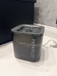 Petkit kasside joogifontään (1 foto / 2)