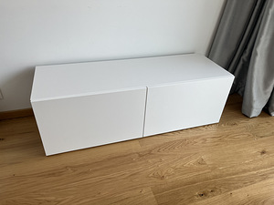 IKEA BESTÅ riiulid (Broneeritud) (4 foto / 4)