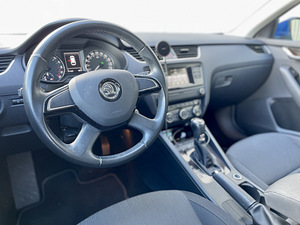 Autorent Skoda Octavia Bolt (2 foto / 2)