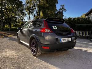 Volvo c30 R-design, 132kw 2007a. (4 foto / 9)