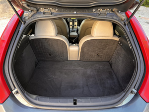 Volvo c30 R-design, 132kw 2007a. (8 foto / 9)