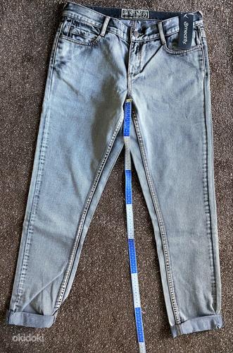 Женские джинсы, размер 27 и 28 (фото #3)