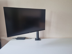 LG monitor 31,5 4K (6 foto / 6)