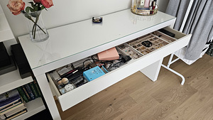 Туалетный столик IKEA MALM (2 фото из 3)