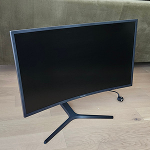 Mängumonitor 144Hz 32" Samsung C32HG70 (2 foto / 10)