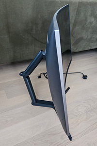 Mängumonitor 144Hz 32" Samsung C32HG70 (4 foto / 10)