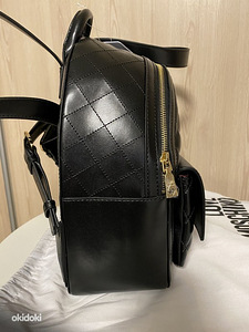 Love Moschino (1 фото из 3)