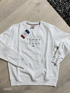 Tommy Jeans s. M (2 foto / 2)