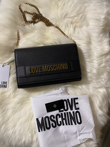 Love Moschino kotti (5 foto / 5)