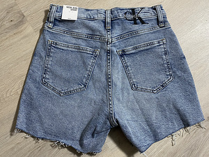 Calvin Klein Jeans W26 (3 foto / 6)