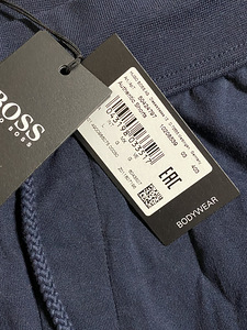 Hugo Boss s. L (3 foto / 4)