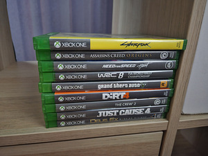 M: Xbox one s, 2 pulti, mängud (2 foto / 3)
