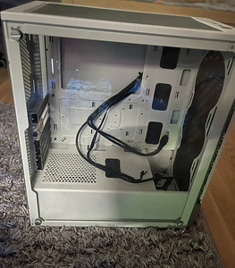 Corsair iCUE 220T RGB Airflow Midi-Tower, Tempered Glass (2 foto / 2)