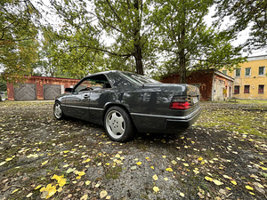 M: Mercedes-Benz 320CE 1993 (5 foto / 10)
