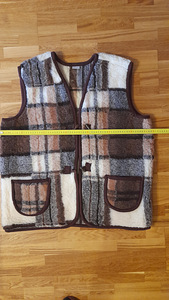 Müüa lambanahast vest (2 foto / 3)
