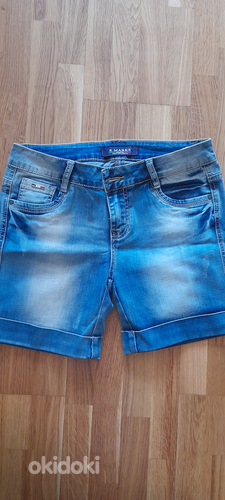 Продам джинсовые шорты (фото #1)
