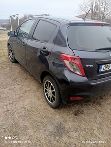 Продажа автомобиля (3 фото из 4)