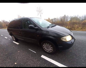 Vahetada Chrysler Grand Voyager (1 foto / 5)