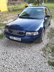 Audi A4 Возможность обмена! (1 фото из 9)