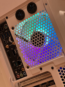 Mänguriarvuti - Ryzen 7 1700X / RX 580 8GB / 16GB RAM / B550 (4 foto / 4)